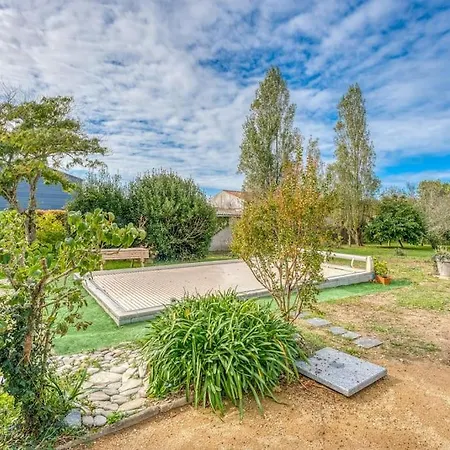 Maison Familiale Piscine Chauffee Jardin D'ocean וילה *