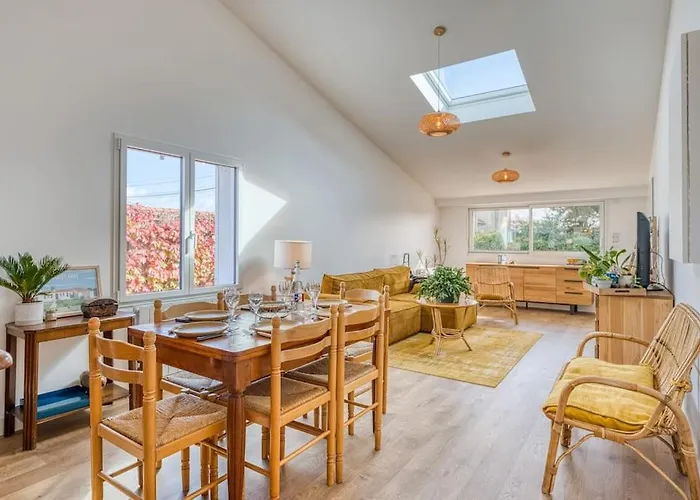 Maison Familiale Piscine Chauffee Jardin D'ocean * ブルティニョール・シュル・メール